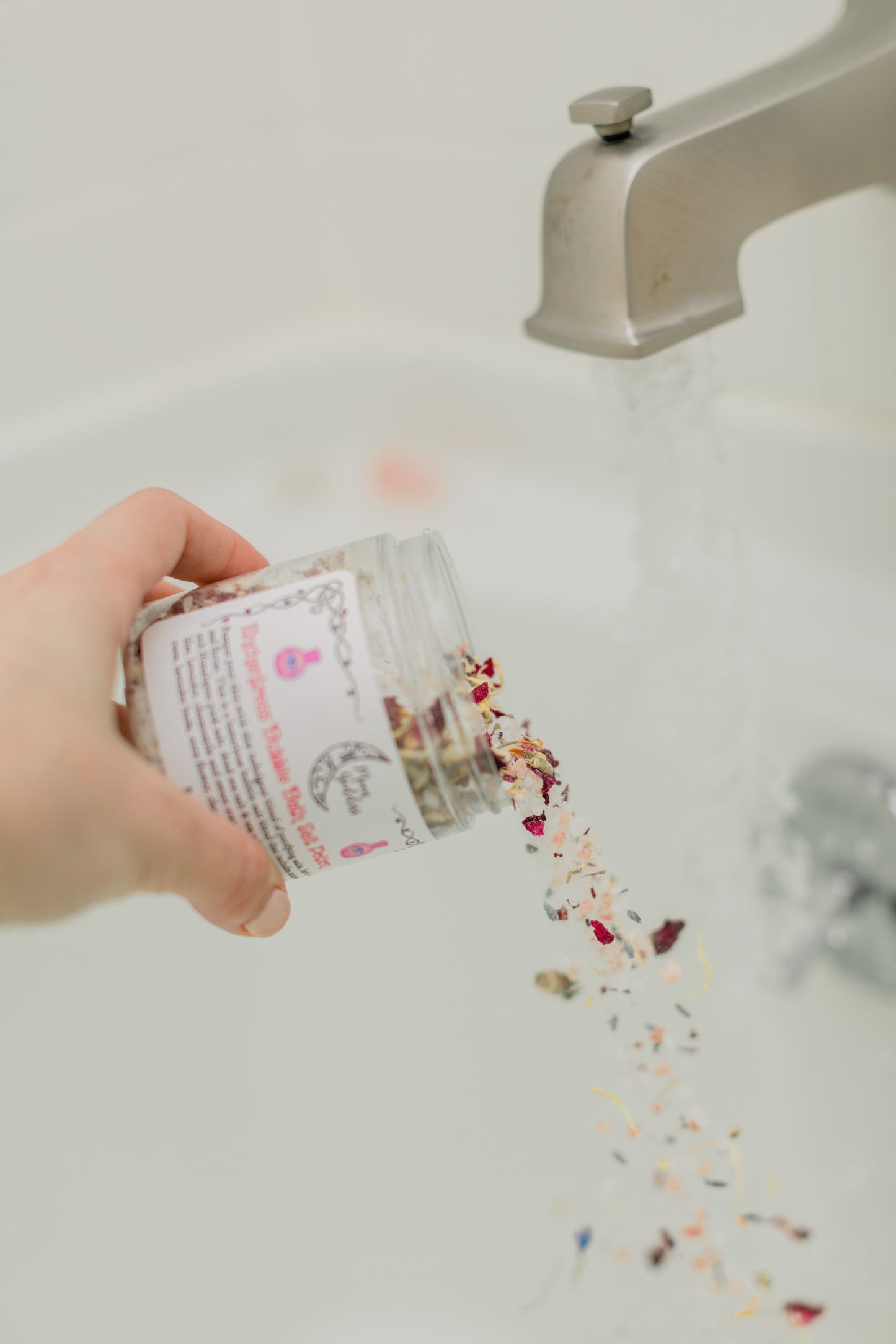 Enchantress Bubble Bath Salt Potion